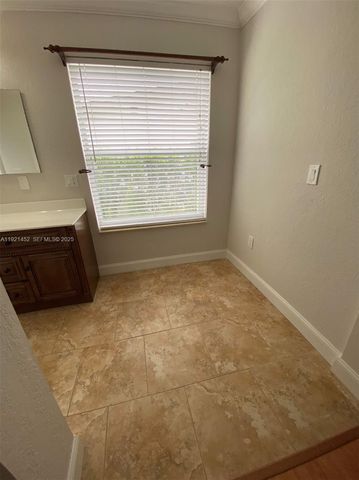 7880 SW 14th Ter, Miami, FL 33144