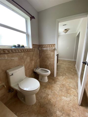 7880 SW 14th Ter, Miami, FL 33144