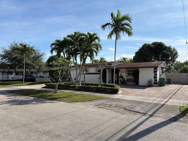 7880 SW 14th Ter, Miami, FL 33144