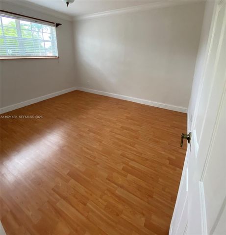 7880 SW 14th Ter, Miami, FL 33144