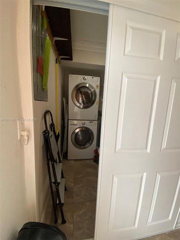 7880 SW 14th Ter, Miami, FL 33144