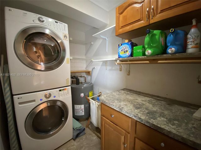 7880 SW 14th Ter, Miami, FL 33144