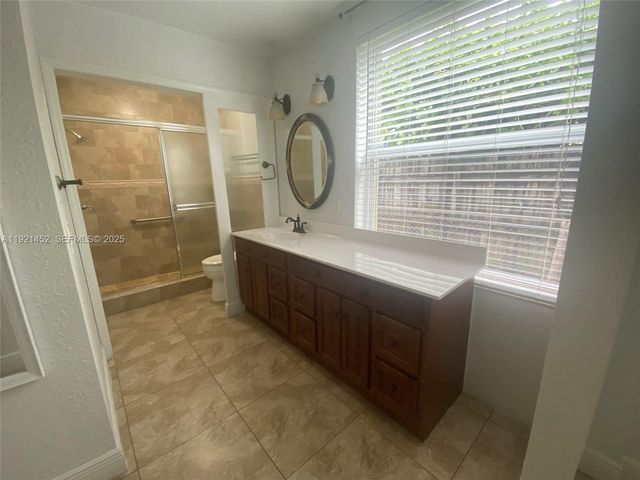 7880 SW 14th Ter, Miami, FL 33144