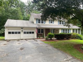 20 Evergreen Circle, Northbridge, MA 01588