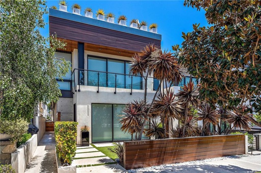 604 Acacia Avenue, Corona Del Mar (newport Beach), CA 92625