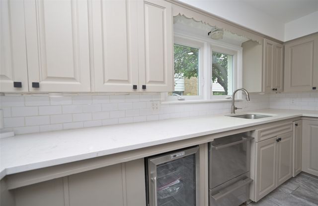 2226 Carnes Street, Dallas, TX 75208