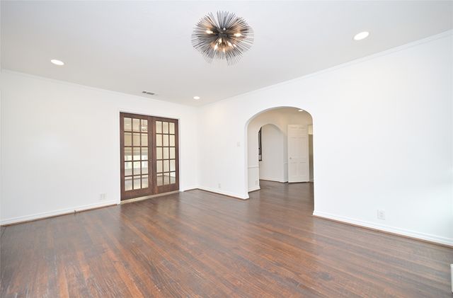 2226 Carnes Street, Dallas, TX 75208