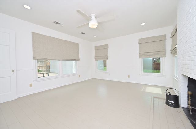 2226 Carnes Street, Dallas, TX 75208