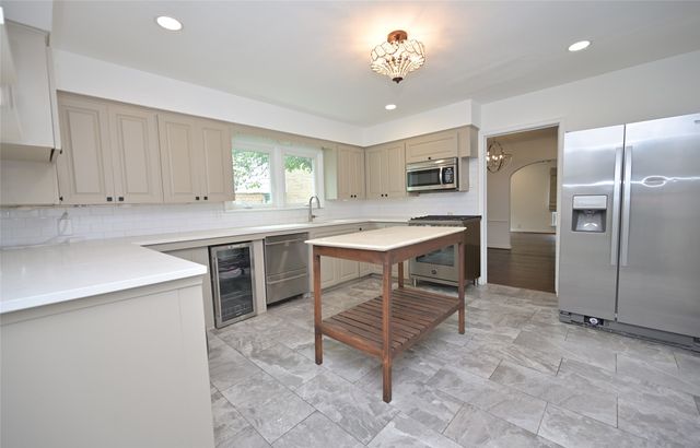 2226 Carnes Street, Dallas, TX 75208