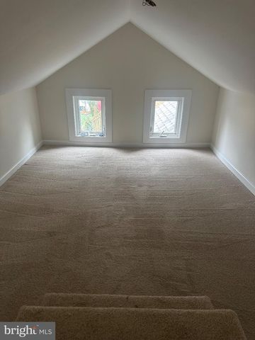 56 S NEW ST, Dover, DE 19904