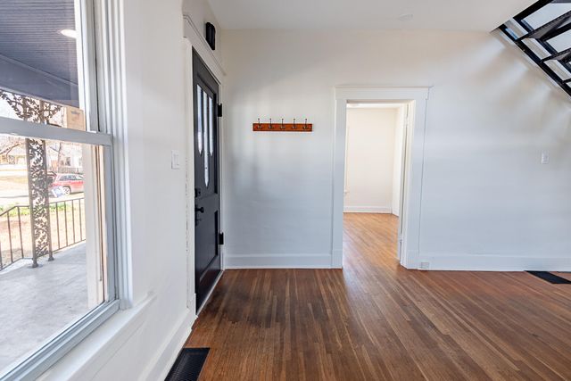 1638 E Belmont Street, Springfield, MO 65802