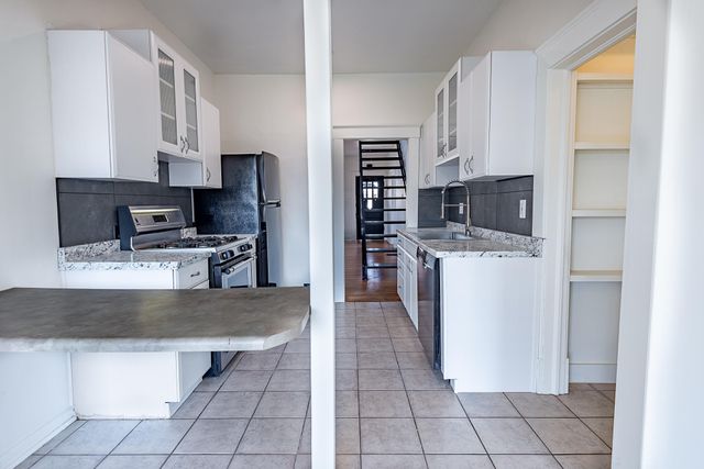 1638 E Belmont Street, Springfield, MO 65802