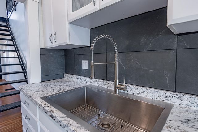 1638 E Belmont Street, Springfield, MO 65802