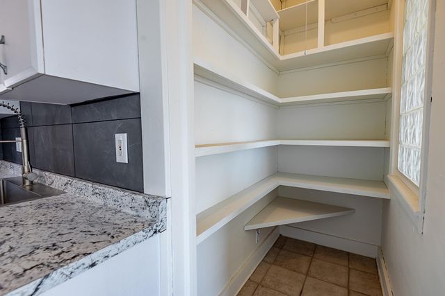 1638 E Belmont Street, Springfield, MO 65802