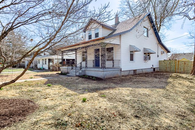1638 E Belmont Street, Springfield, MO 65802