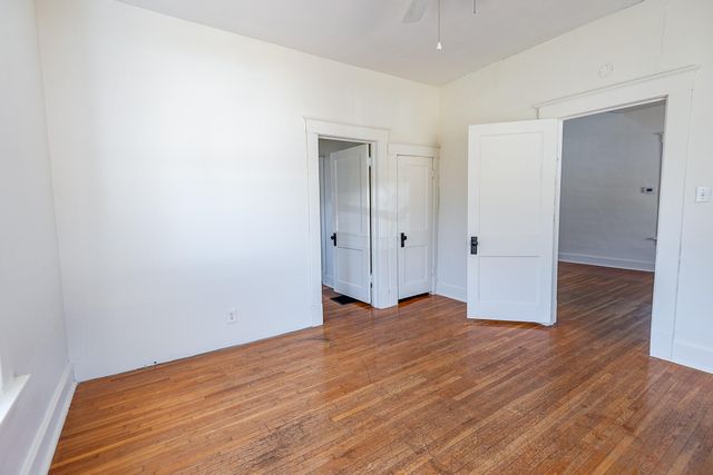 1638 E Belmont Street, Springfield, MO 65802