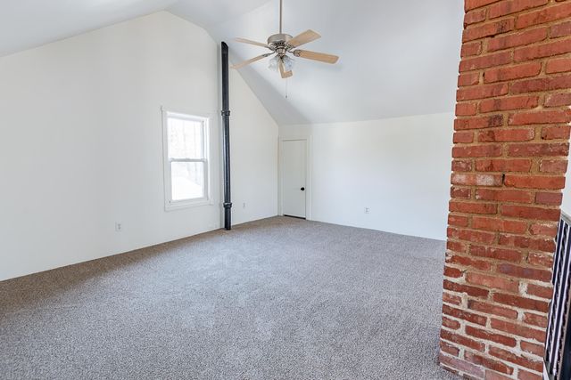 1638 E Belmont Street, Springfield, MO 65802