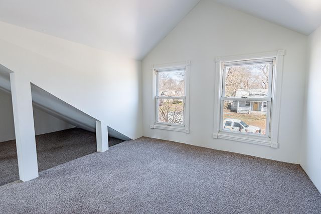 1638 E Belmont Street, Springfield, MO 65802