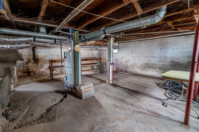 1638 E Belmont Street, Springfield, MO 65802