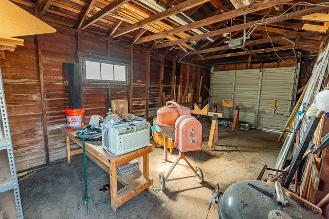 1638 E Belmont Street, Springfield, MO 65802