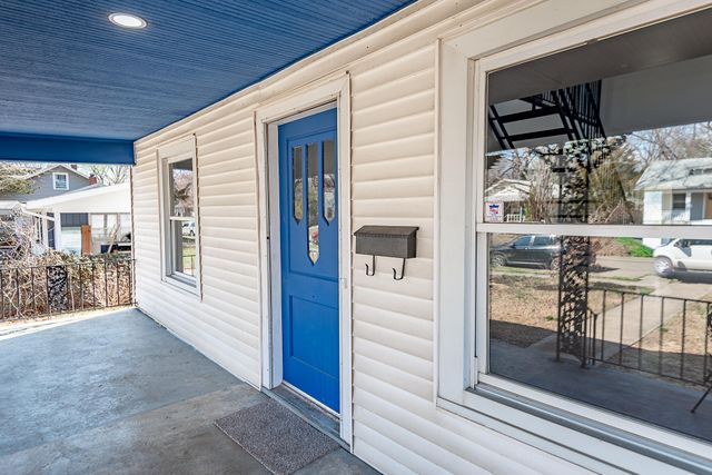 1638 E Belmont Street, Springfield, MO 65802