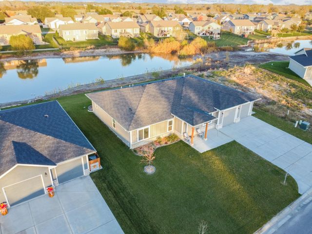 634 S Sweetwater, Maize, KS 67101