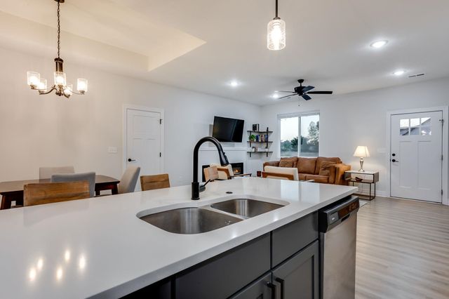 634 S Sweetwater, Maize, KS 67101