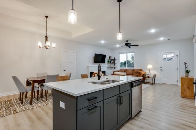 634 S Sweetwater, Maize, KS 67101