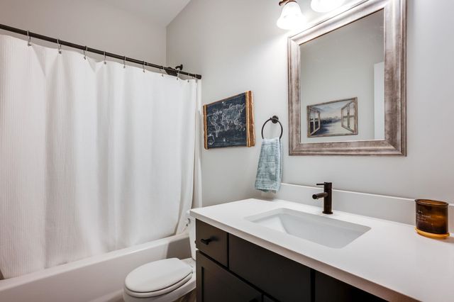 634 S Sweetwater, Maize, KS 67101