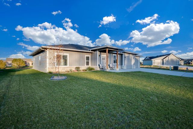 634 S Sweetwater, Maize, KS 67101