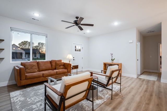 634 S Sweetwater, Maize, KS 67101