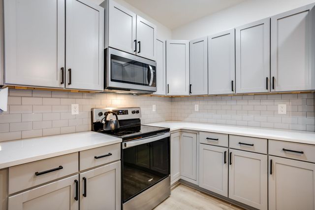 634 S Sweetwater, Maize, KS 67101