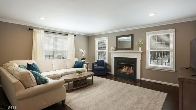 49 Clydesdale Rd, Scotch Plains Twp., NJ 07076