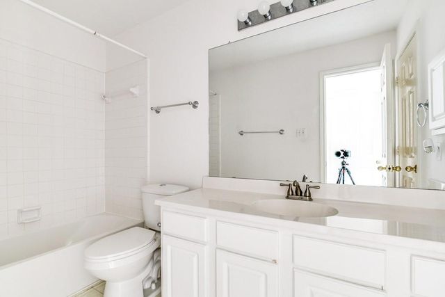 1702 River Trail, Sugar Land, TX 77479