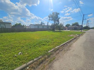 2602 Noble Street, Houston, TX 77026