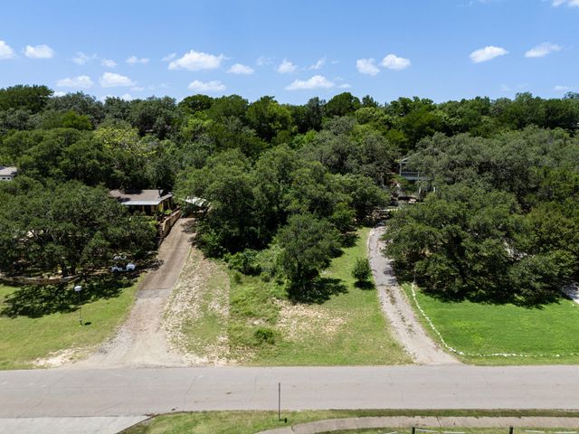 10506 Lakeside DR, Jonestown, TX 78645