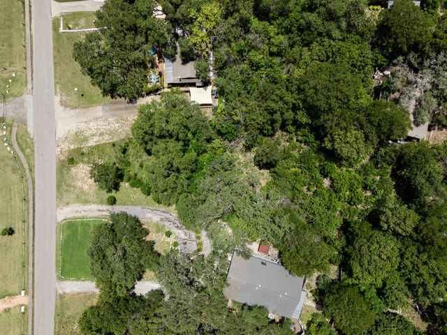 10506 Lakeside DR, Jonestown, TX 78645