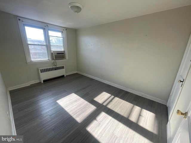 5703 CHARLES ST, Philadelphia, PA 19135