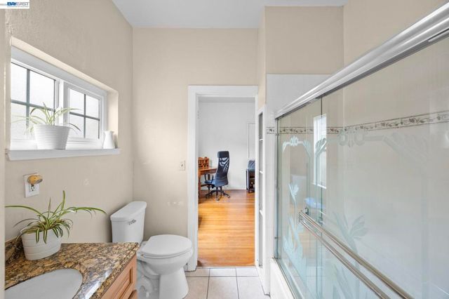 1811 Lincoln Avenue, Alameda, CA 94501