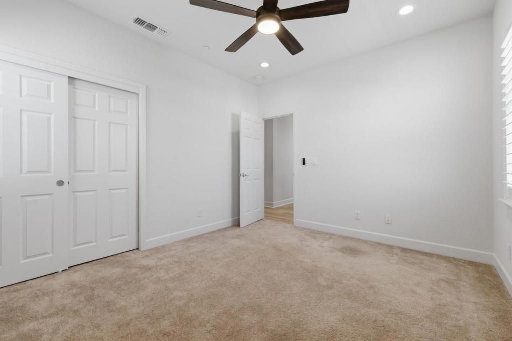 Image 22 of property listing at 3004 Ellis Town Drive, Tracy, CA 95377