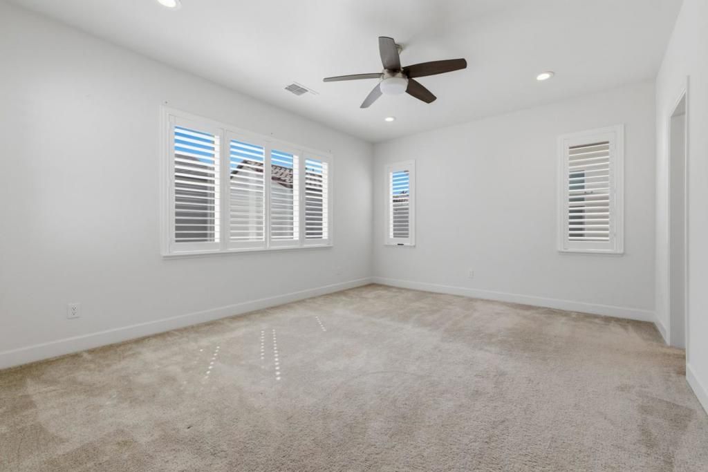 Image 29 of property listing at 3004 Ellis Town Drive, Tracy, CA 95377