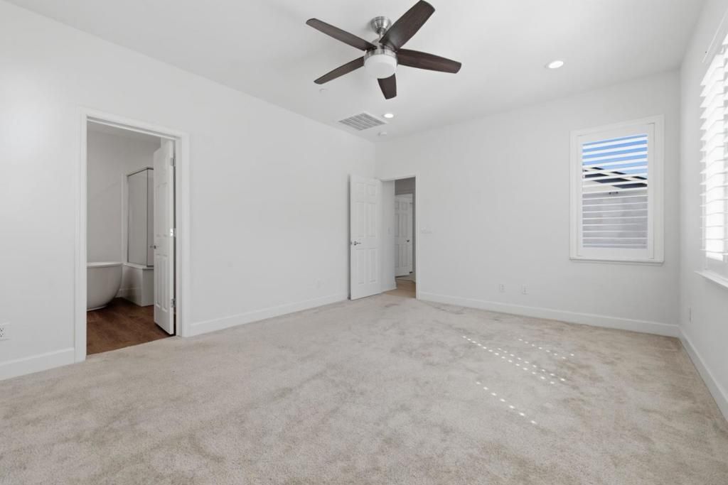 Image 30 of property listing at 3004 Ellis Town Drive, Tracy, CA 95377