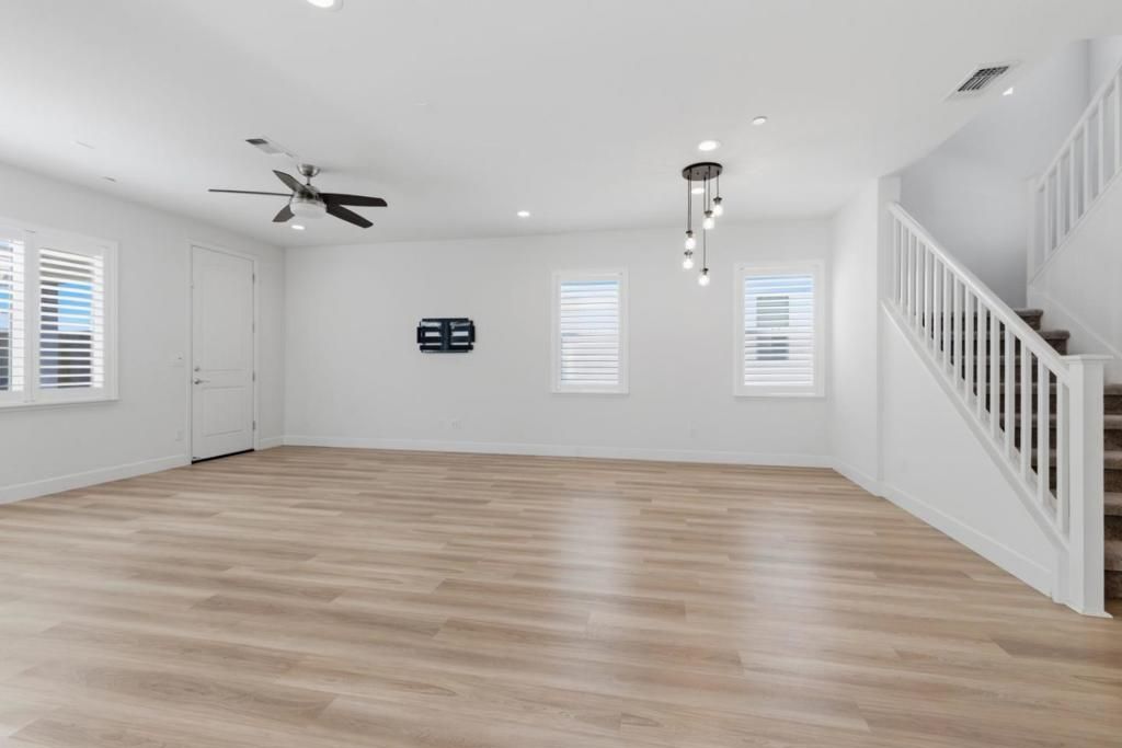 Image 7 of property listing at 3004 Ellis Town Drive, Tracy, CA 95377