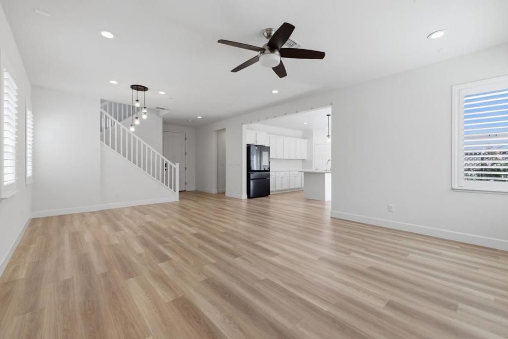 Image 8 of property listing at 3004 Ellis Town Drive, Tracy, CA 95377