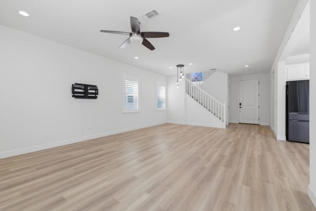Image 9 of property listing at 3004 Ellis Town Drive, Tracy, CA 95377