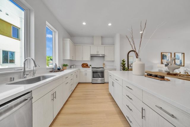 7922 Regional Common, Dublin, CA 94568