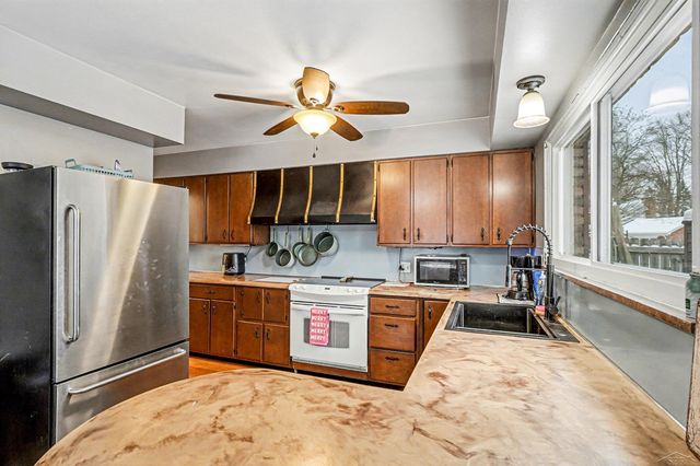 2247 Mayfield Road, Saginaw, MI 48602