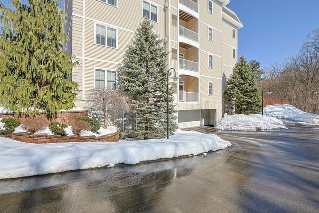 4 Henry David Dr Unit 103, Nashua, NH 03062