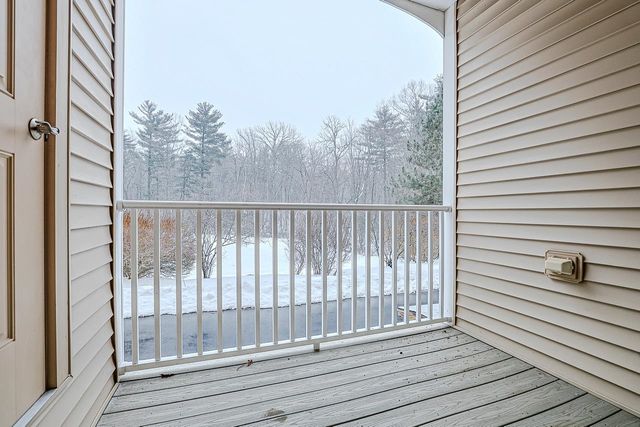 4 Henry David Dr Unit 103, Nashua, NH 03062