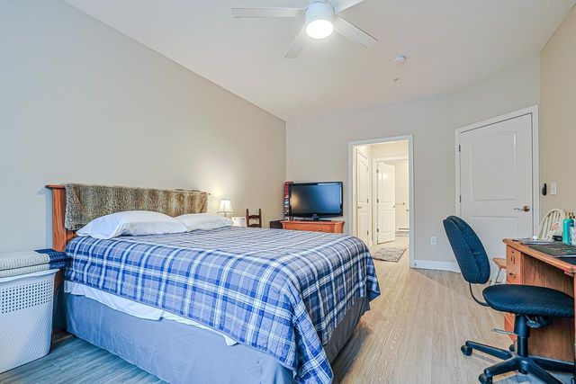 4 Henry David Dr Unit 103, Nashua, NH 03062